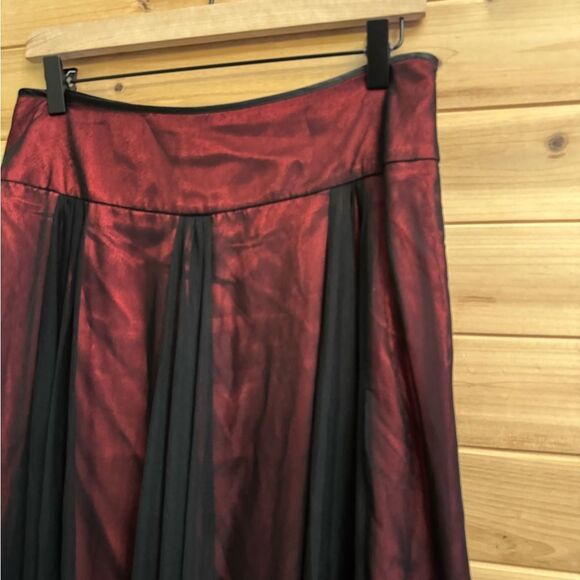 NWT Linea Domani Size Small Red Black Gothic Vampire Knee Length Skirt - Picture 4 of 9